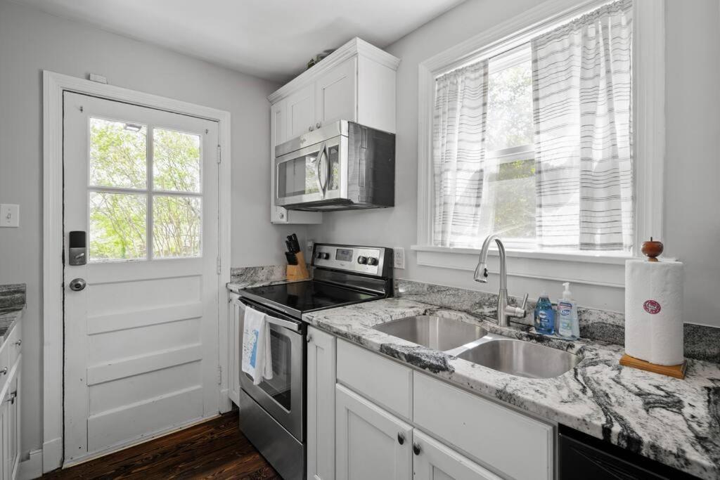Private House + Yard Central Location To All Rva Richmond Exteriör bild